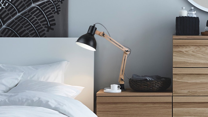Tomons Swing Arm Desk Lamp, $21 with code GRXHWOGS